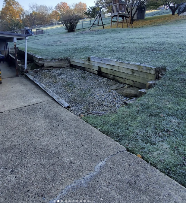 Retaining wall and steps before Boso's rebuild